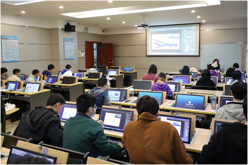 多媒体显示系统,防爆摄像机,智能班牌等一系列信息化设备随处可见