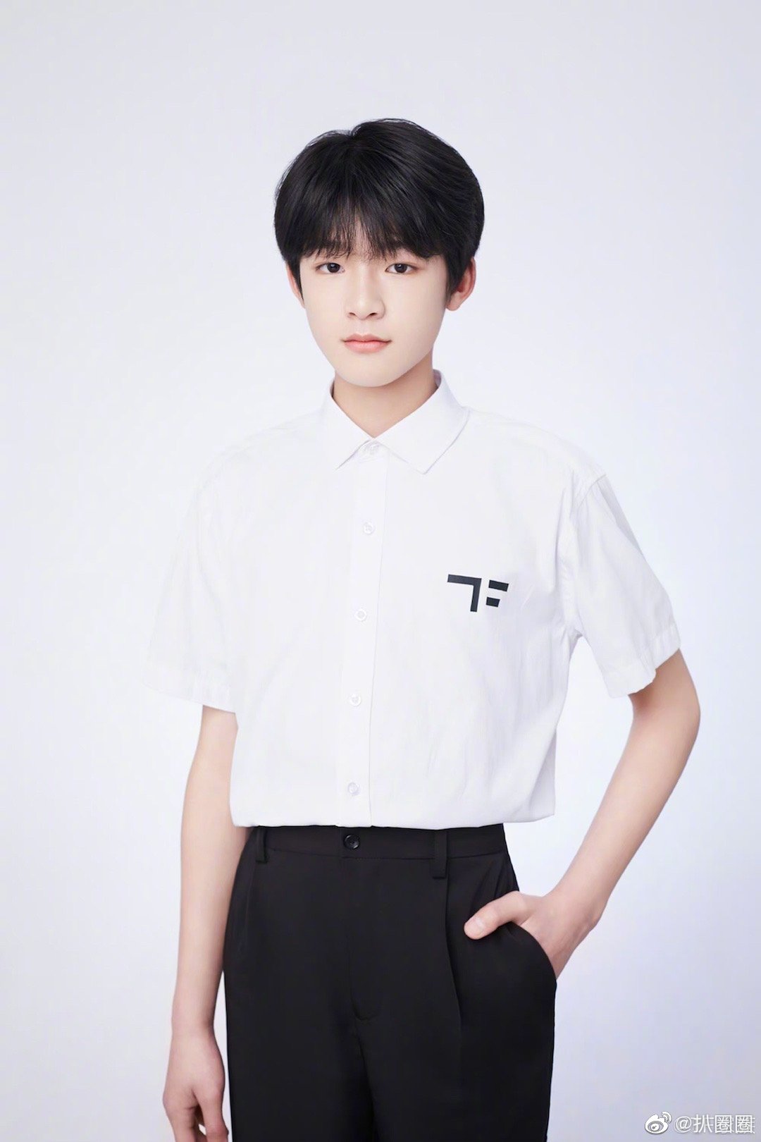 TF家族四代练习生首张公式照,来看看有没有想pick的弟弟|TF家族|练习生_新浪新闻