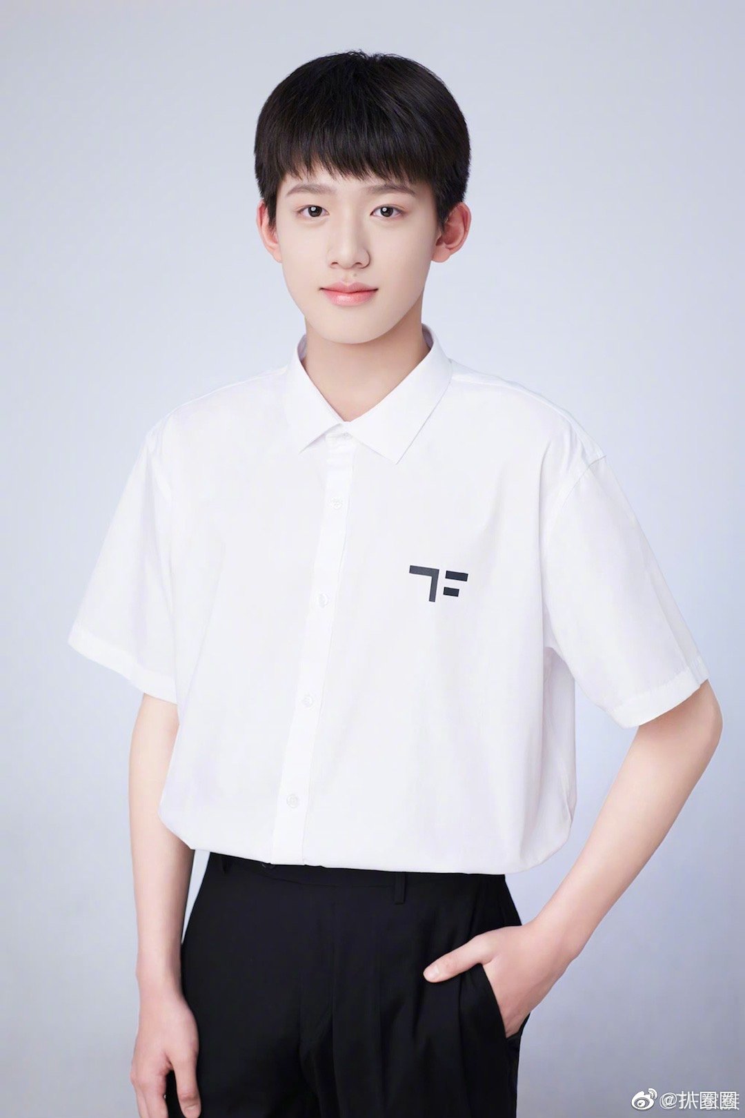 TF家族四代练习生首张公式照,来看看有没有想pick的弟弟|TF家族|练习生_新浪新闻