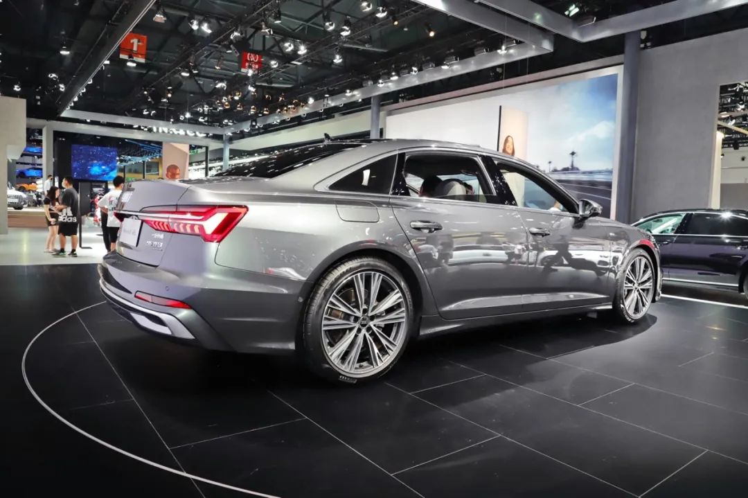 5米+C级车，优惠喜人，99%的人纠结这两台，这么选最精明！