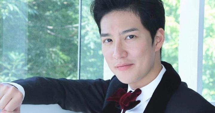 香港知名男星晒超级豪宅,堪比TVB剧中富豪人家,价值好几个亿|周子扬|TVB|超级豪宅_新浪新闻