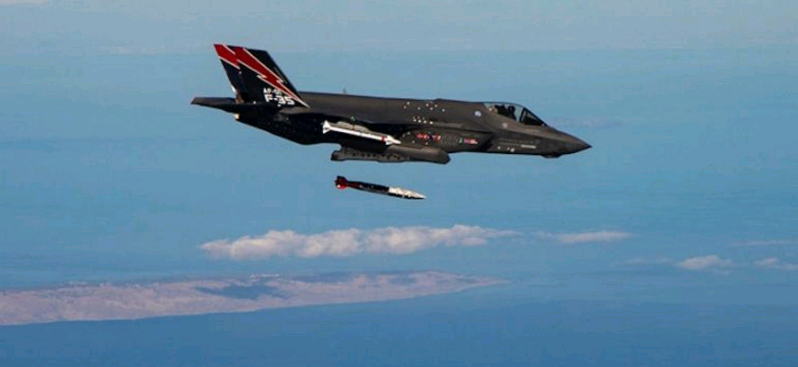 F-35战斗机测试投放B61-12核炸弹