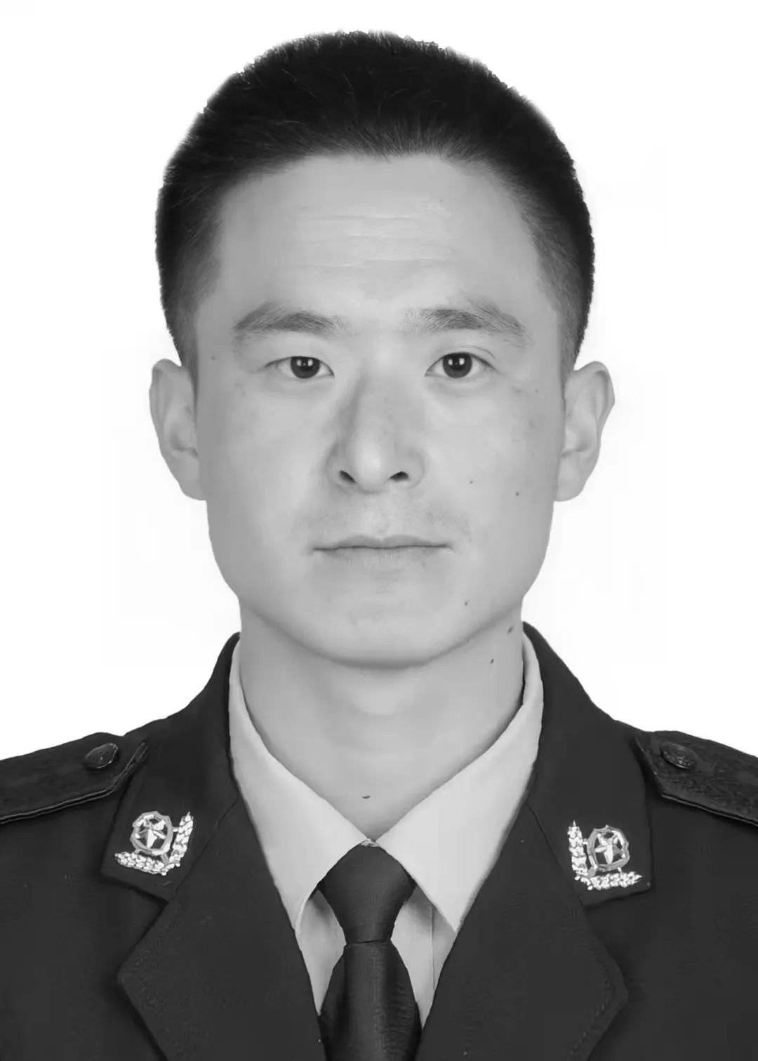 缅怀公安英烈,2022年四川6名民警因公牺牲|春风细雨思