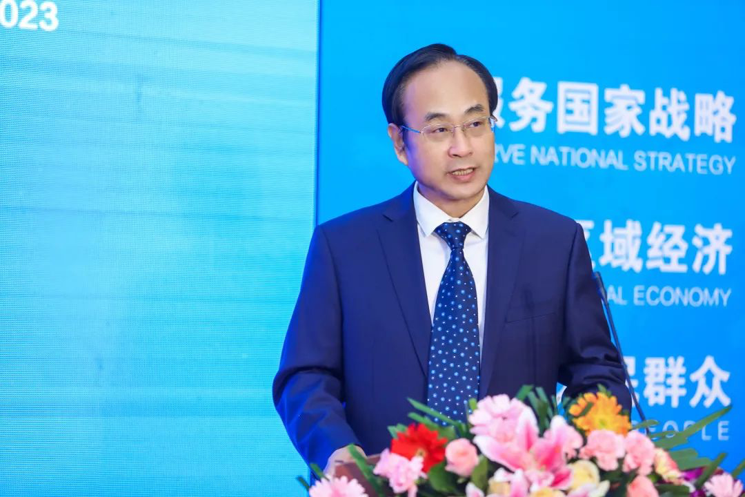 廊坊银行党委书记李克俭致辞.