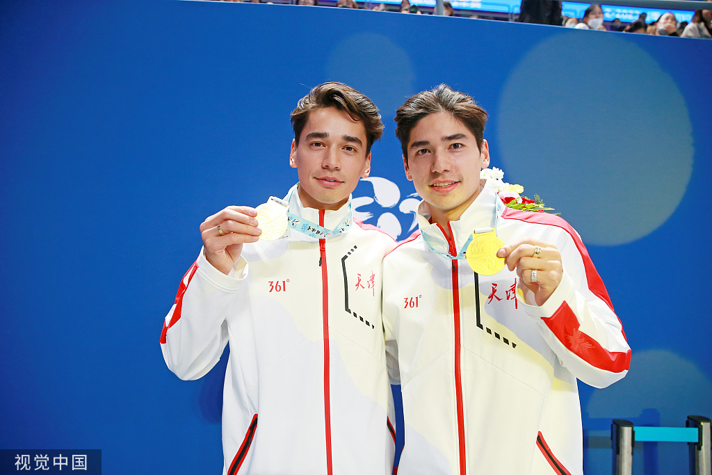 刘少林(左)和刘少昂.