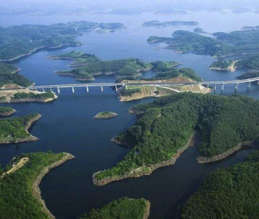 “寿比南山”中的“南山”，指的到底是哪座山？中国历史三大名楼-寿比南山中的南山指的是哪座山