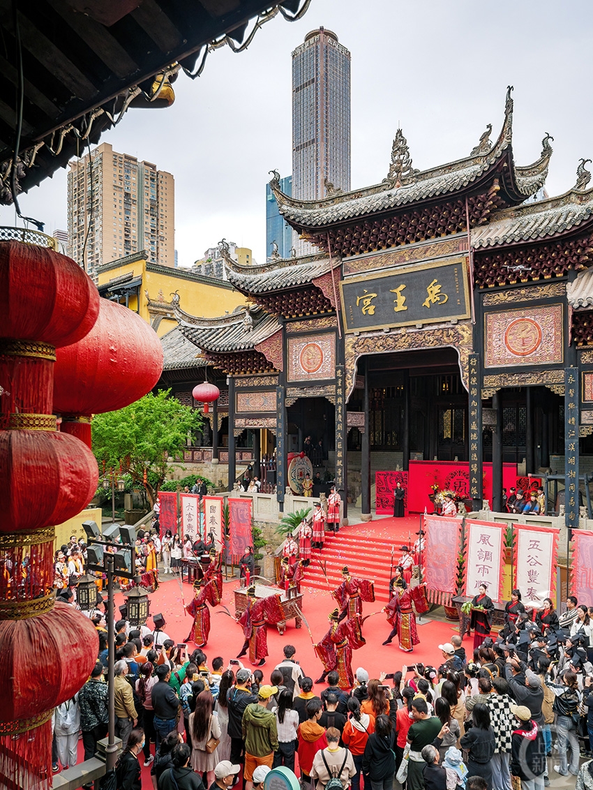 《清明时节祭禹王》组照三 李引凡 摄
