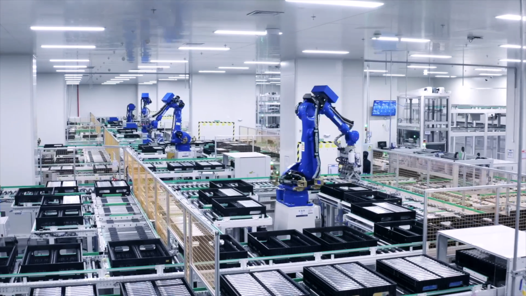中创新航动力电池智能化生产线.(图源:中创新航)