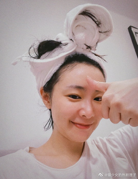高叶分享素颜自拍~姐真的好美! 素颜状态也好漂亮!|高叶|素颜|自拍_新浪新闻