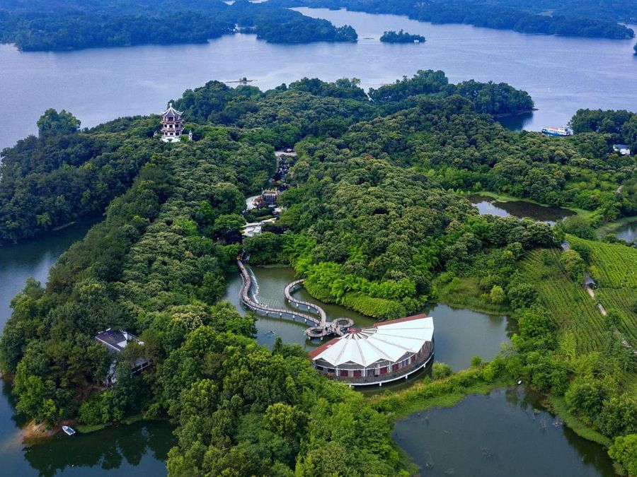 这是河南省信阳市南湾湖景色(2021年6月10日摄,无人机照片).