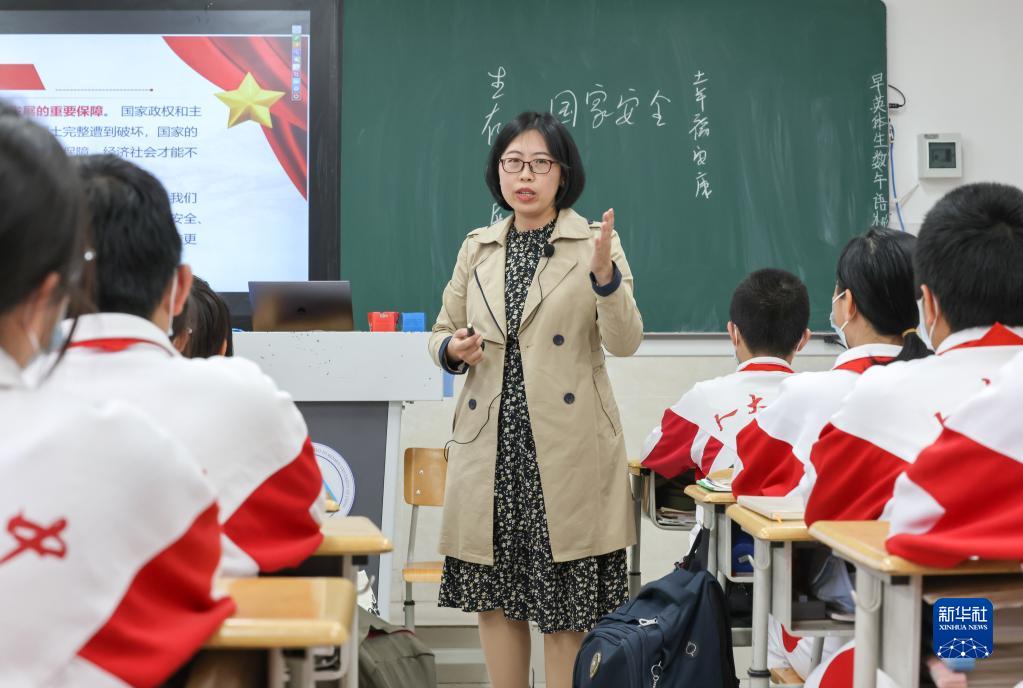 人大附中分校举行思政教育一体化建设实践活动|人大附中|数学_新浪