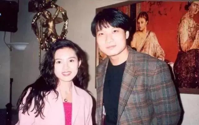 她曾是香港“纯欲天花板”，复出后一举拿下影后，如今57岁再靠演技惊艳全网：我的故事还没到结尾休闲区蓝鸢梦想 - Www.slyday.coM