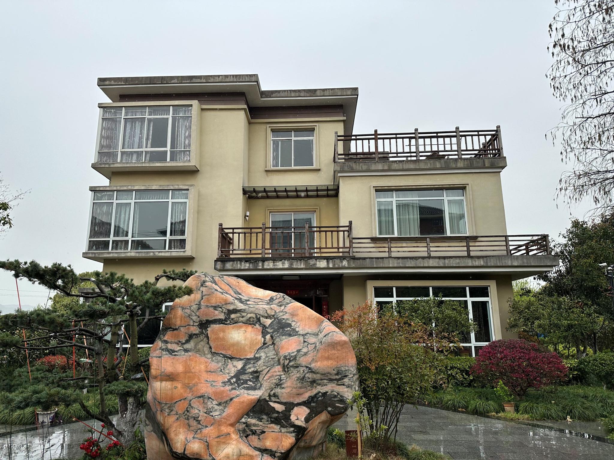 �����ֺ�����������������ϵ�����¥��