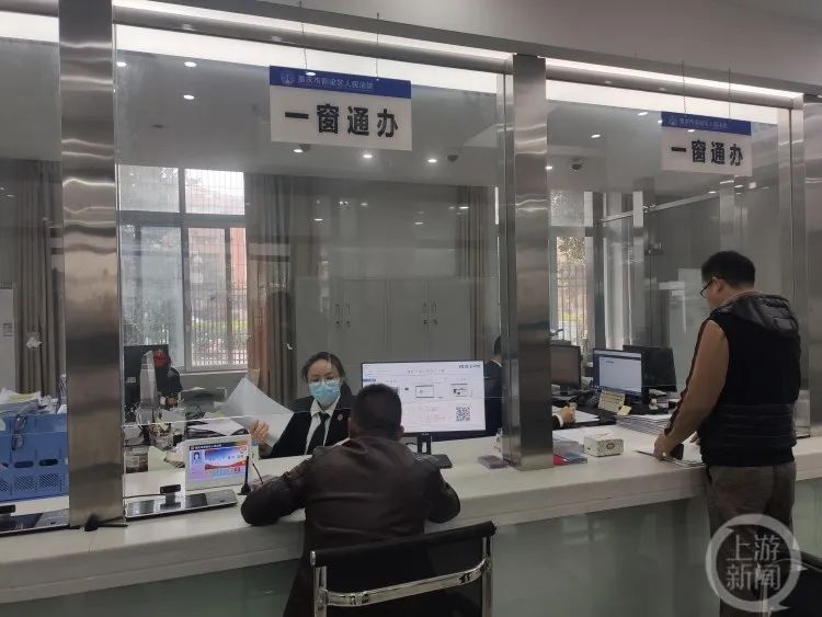 法院"一窗通办"上线,多个诉讼服务一个窗口就完成|法院_新浪财经_新浪