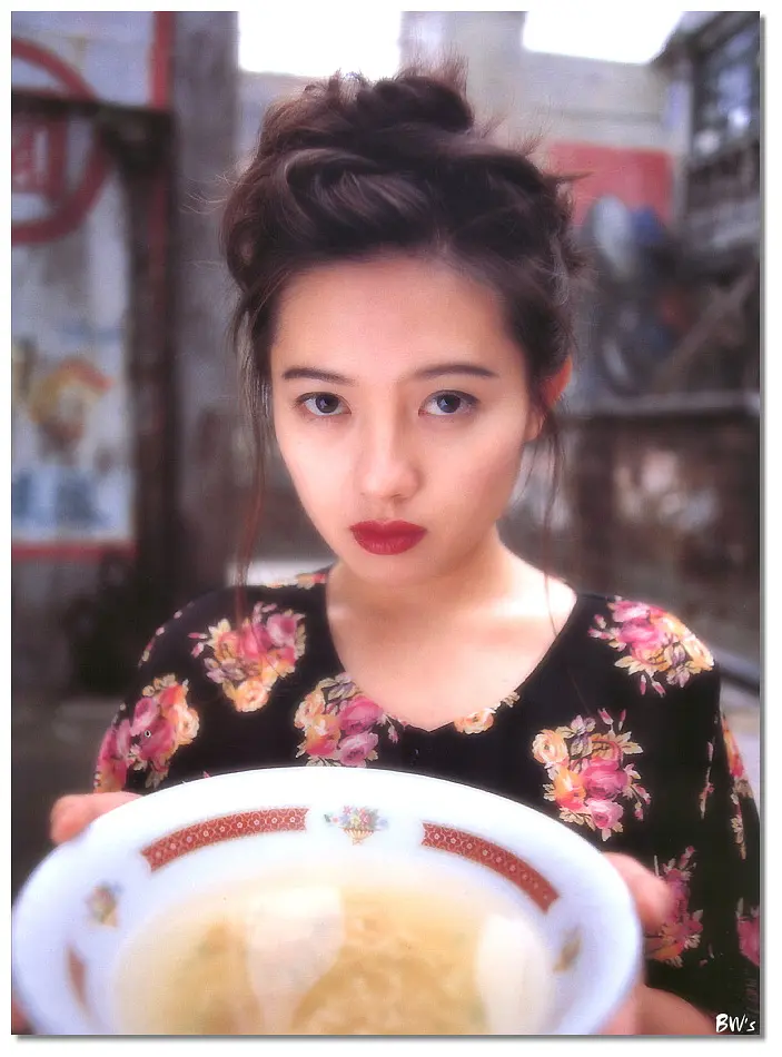 她曾是香港“纯欲天花板”，复出后一举拿下影后，如今57岁再靠演技惊艳全网：我的故事还没到结尾休闲区蓝鸢梦想 - Www.slyday.coM