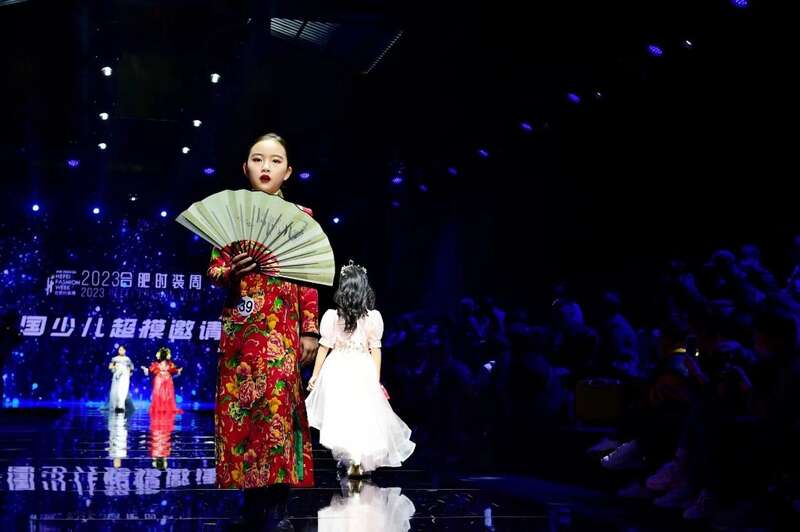 近200名童模全国少儿超模邀请赛秀风采__财经头条
