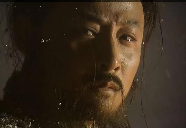 林冲本身的忠厚,隐忍特质,加上周野芒细致入微的演绎,让这个角色成为