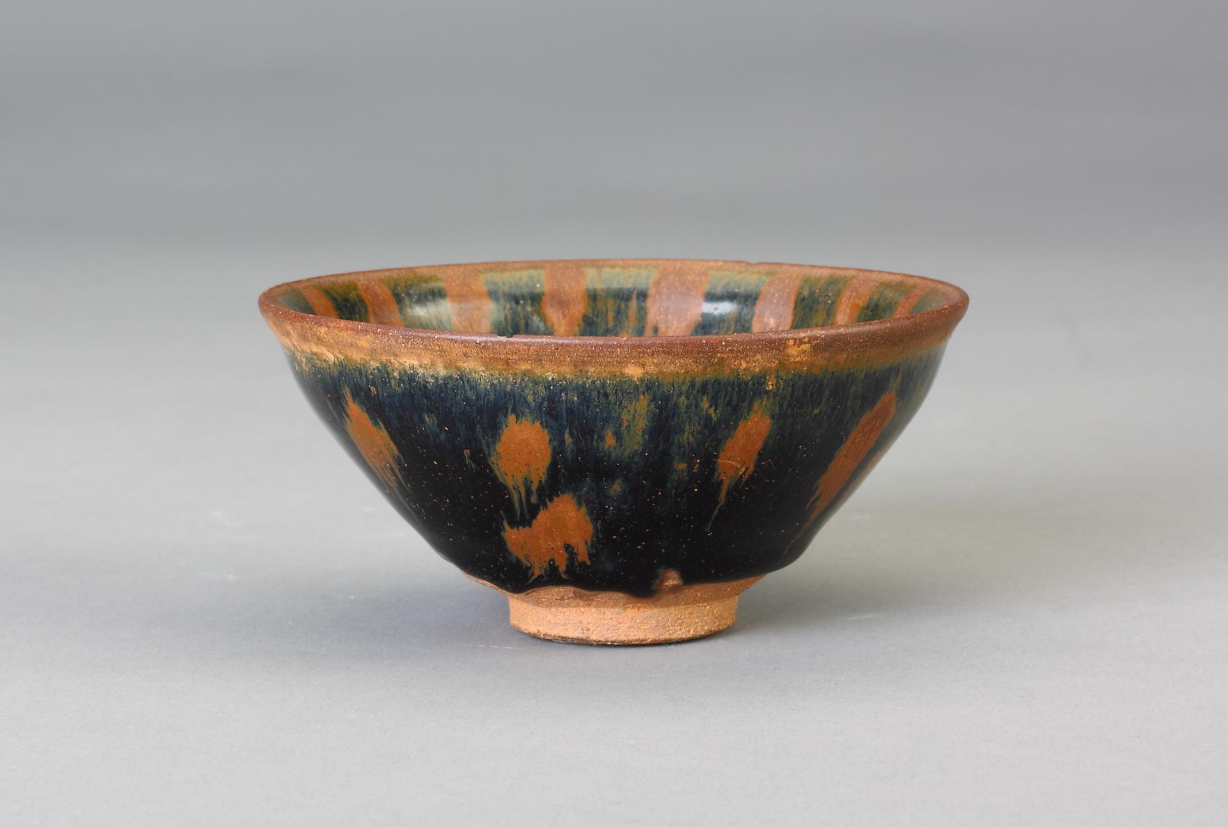 宋建窑黑釉酱斑碗(福建博物院藏)