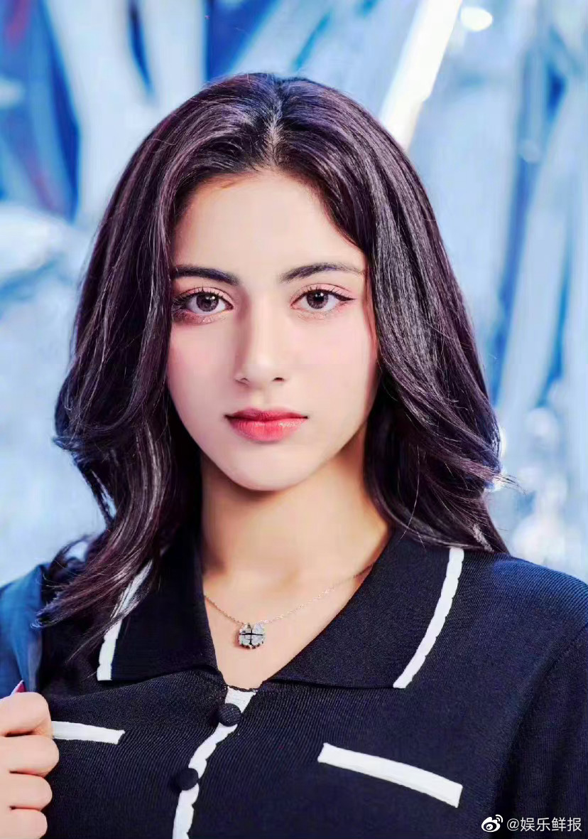 浓眉大眼高鼻梁，kpop终于有不同类型的美女了|鼻梁|美女|印度_新浪新闻