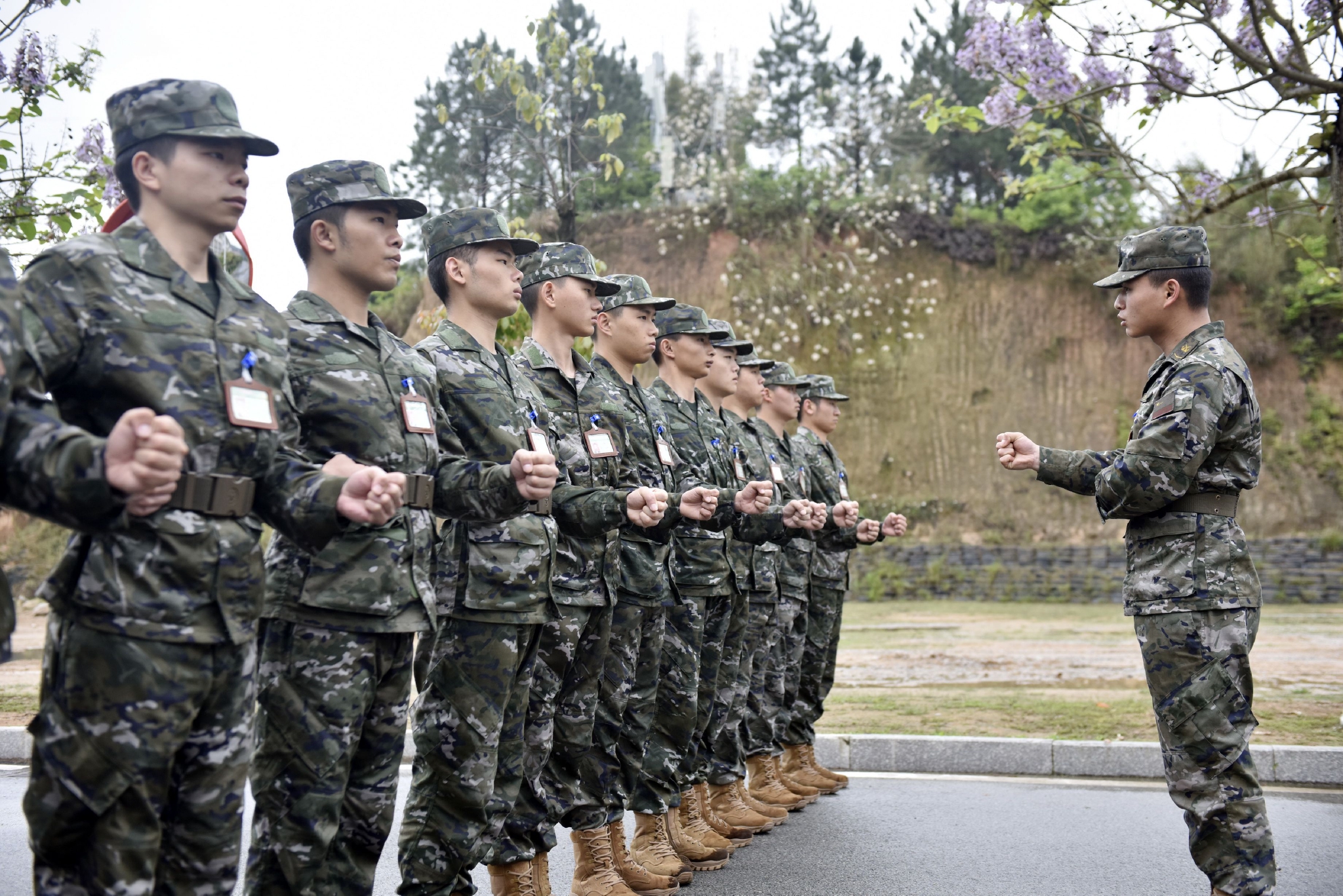 闻令而动武警福建总队2023年度春季新兵开训