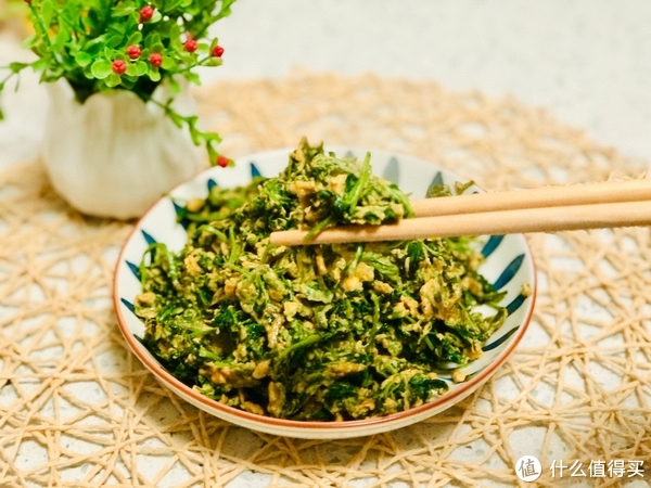 春天的枸杞叶这样做,实在是太美味了,营养又好吃,抓紧做起来