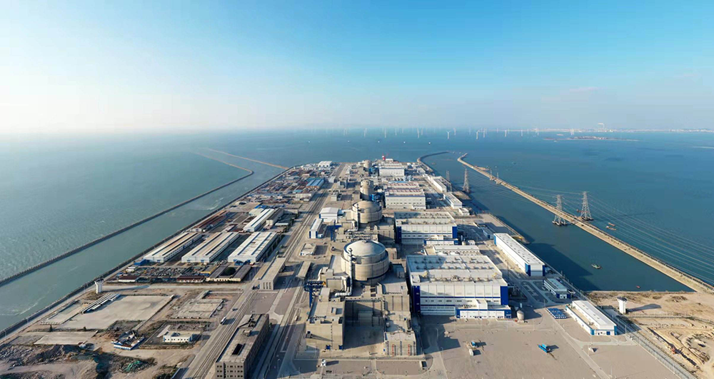 2020年11月27日,华龙一号全球首堆福清核电5号机组首次并网成功.