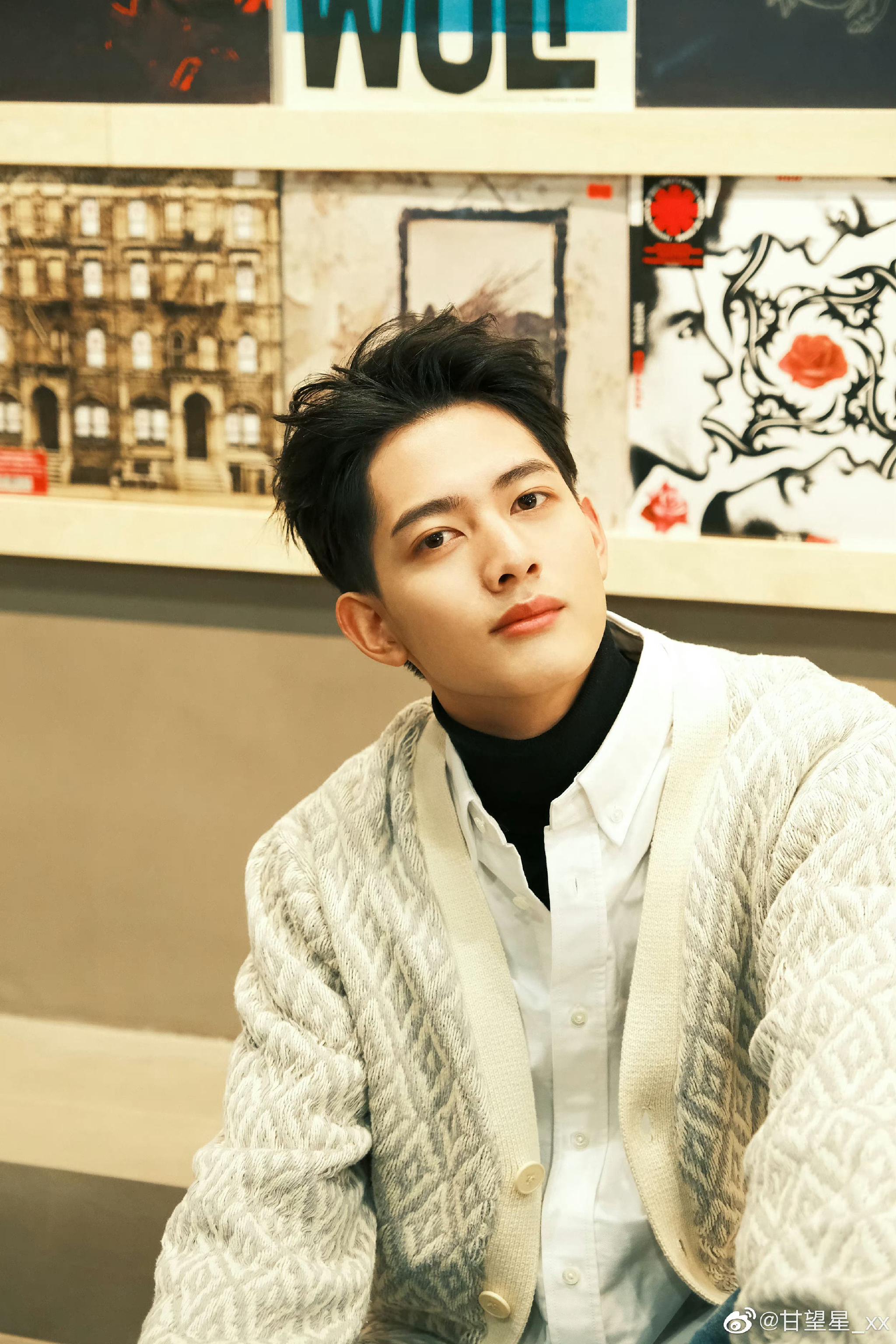 丨甘望星(帅气露额版)唱片行随拍掉落!|唱片_新浪新闻