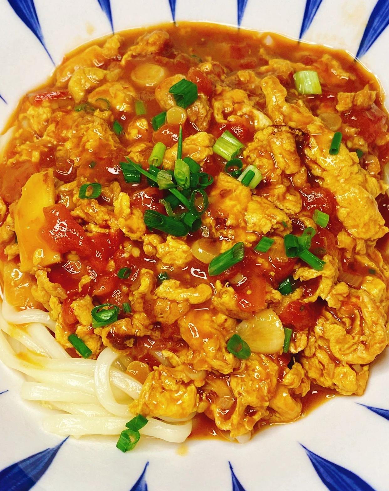 鸡蛋西红柿打卤面这样做真好吃浓郁的番茄裹满面条味道绝了