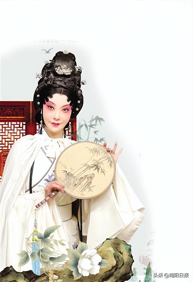 世界艾乡资讯-昆曲《李清照》主演刘亚琳—— "南阳的观众热情还懂戏"