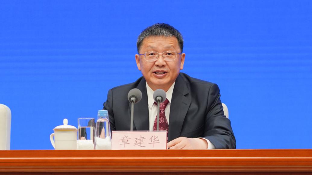 国家能源局局长章建华 &nbsp;澎湃新闻记者 周頔 摄