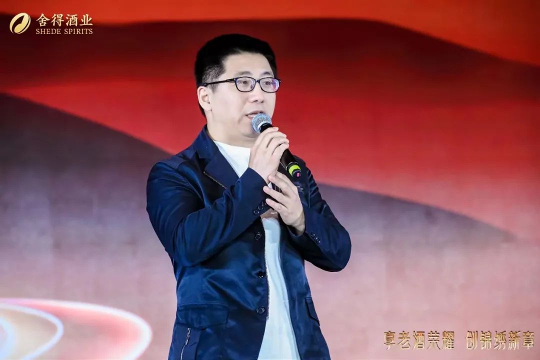 复星国际执行总裁,豫园股份董事长黄震