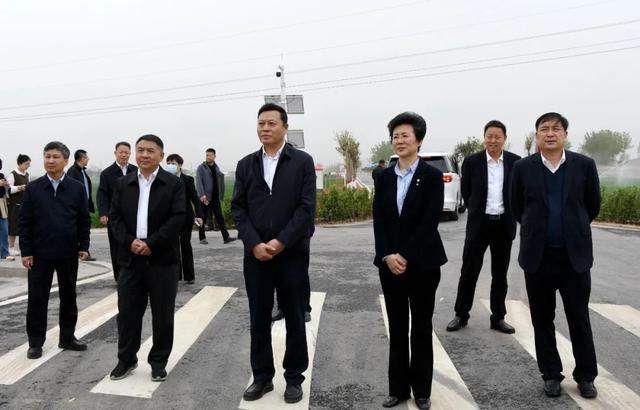 洛阳市人大常委会副主任,栾川县委书记赵莉,洛阳市人大常委会副秘书长