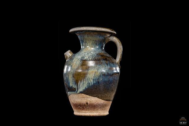 唐代花瓷执壶&nbsp;平顶山博物馆(资料图)