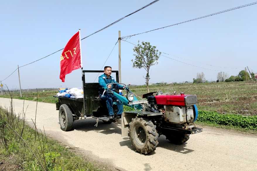 快大中猪农缩饲料每吨出厂价多少？