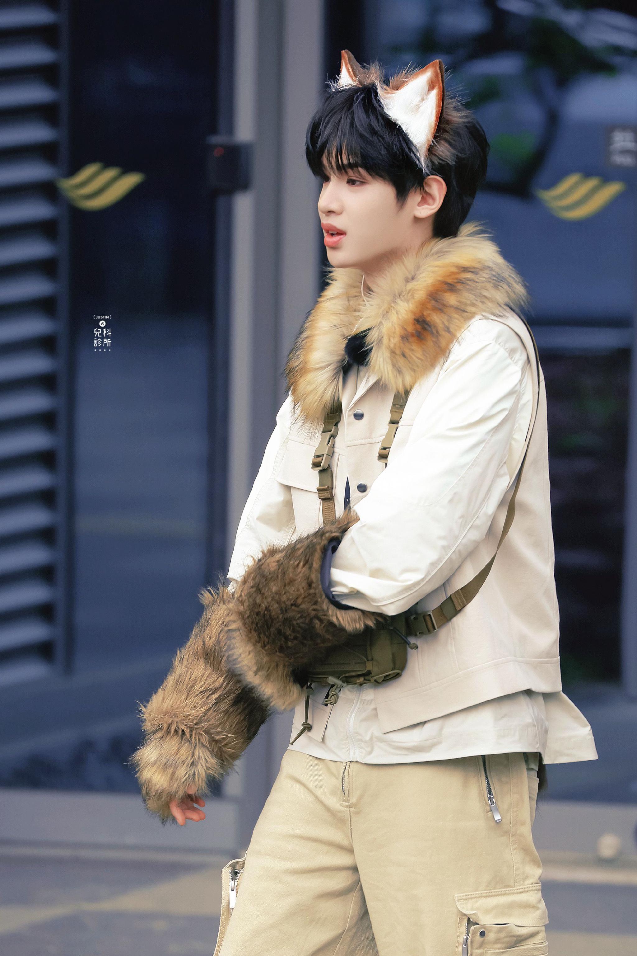 黄明昊《极限挑战》cos的狐狸,软糯可爱的小奶狐|黄明昊|狐狸|极限