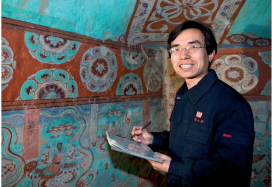 已在敦煌研究院工作23年的古代壁畫保護專家趙林毅任副院長 - 新浪香港