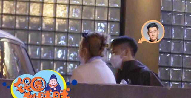 曹云金被曝有新欢，深夜和靓丽异性同回酒店，离开德云社后开面馆
