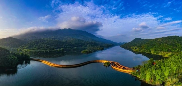 巴岳山玄天湖旅游度假区扩大品牌影响力铜梁随时可以来,来了不想走