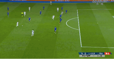 本泽马门前补射为皇马打开胜利之门。