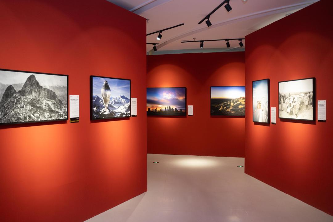 展览现场2展览现场3展览现场实景图片展览现场实景图片展览讲解现场