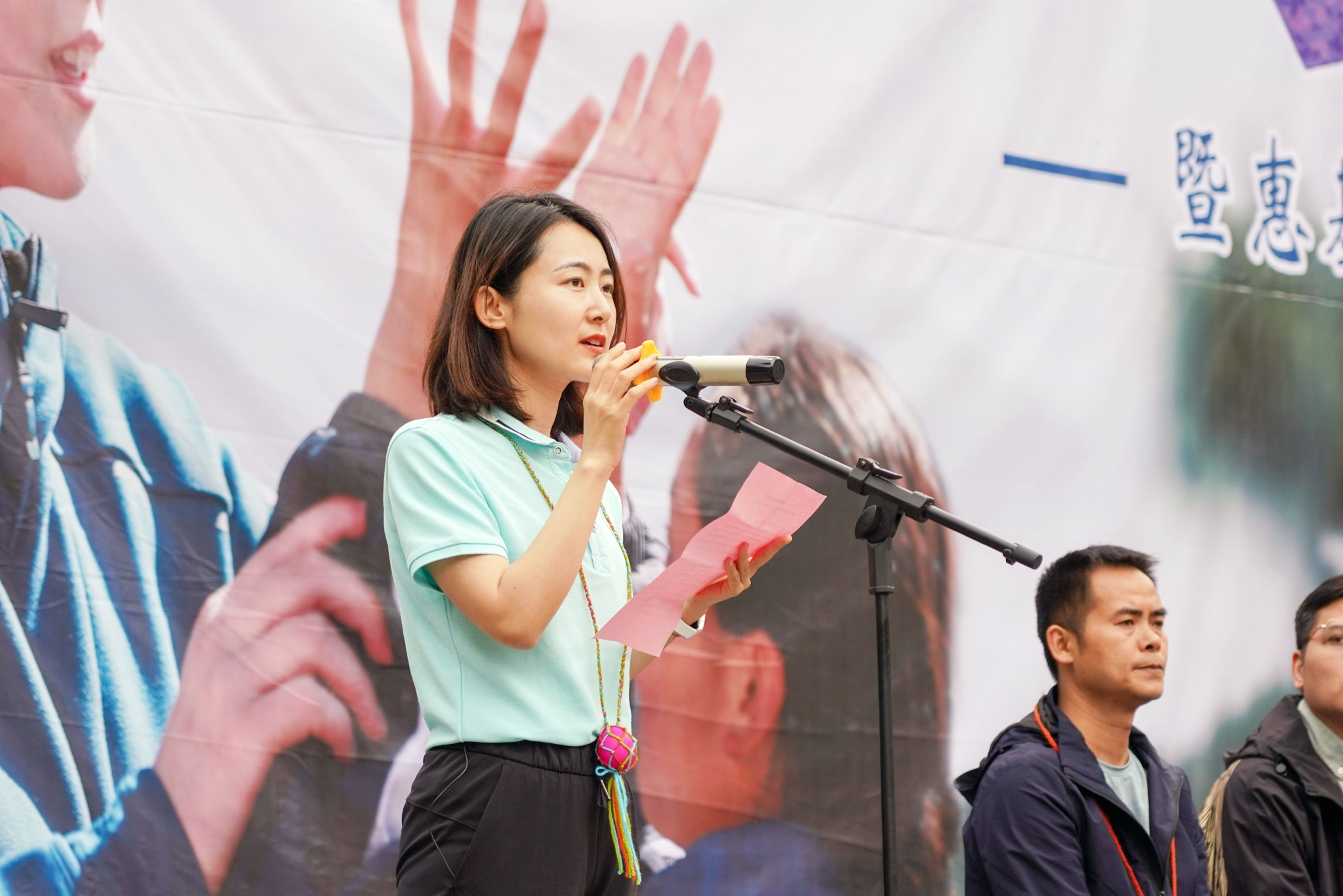 大山里的运动会丨惠达卫浴王佳携手惠若琪走进贵州加榜乡中心小学