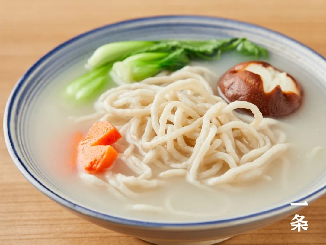 央视推荐的顺德鱼面,鱼骨汤底,1斤鱼肉做成,劲道,鲜爽!