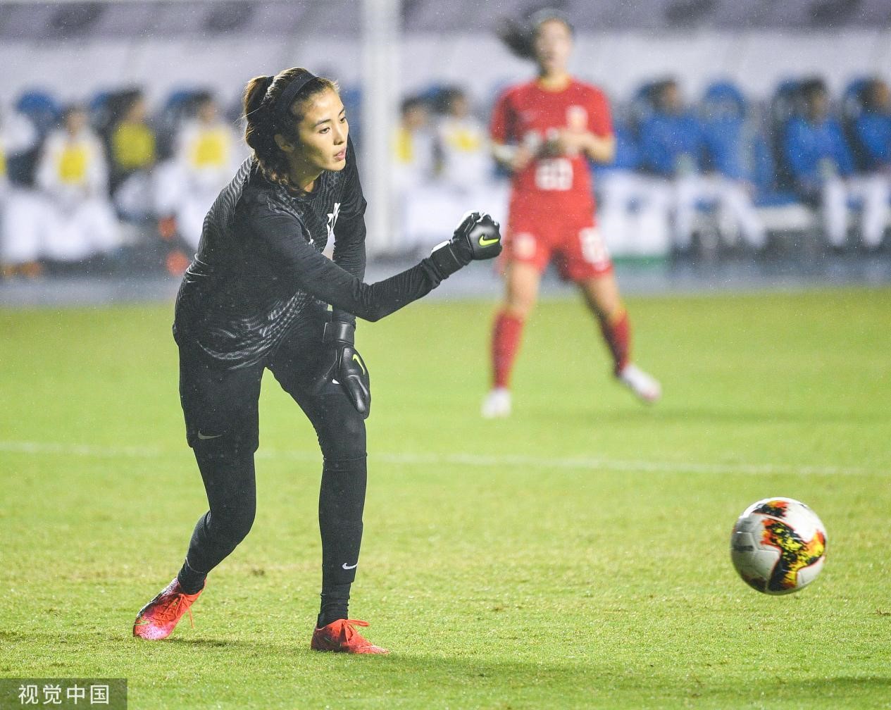 对话|退役后投身足球公益,赵丽娜的足球之路还未到终点