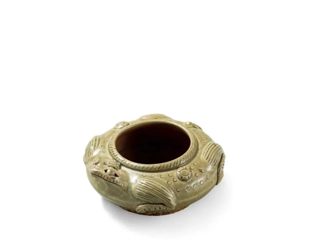 蛙形水盂|w  10cm估价:hkd 150,000-200,000未成交来源 :日本私人收藏