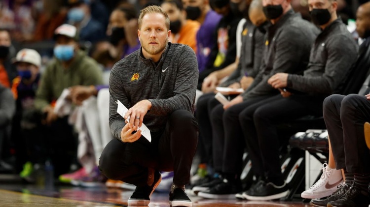 队记:火箭就主教练一职面试了太阳助教凯文-杨|火箭|凯文|太阳_新浪