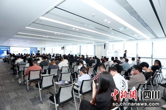 ChatGPT引领第四次科技革命？成都力推人工智能产业发展高地，大模型应用与未来探讨热浪来袭！