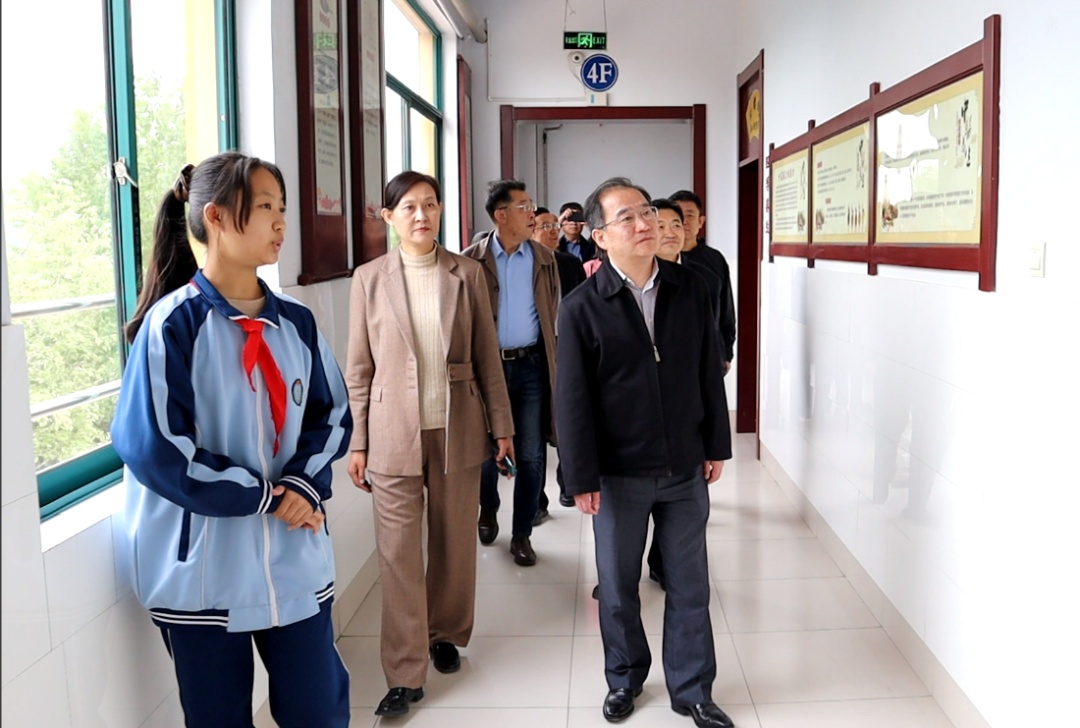 国家中医药博物馆馆长杨荣臣莅临德州市天衢中心小学调研|中医药文化