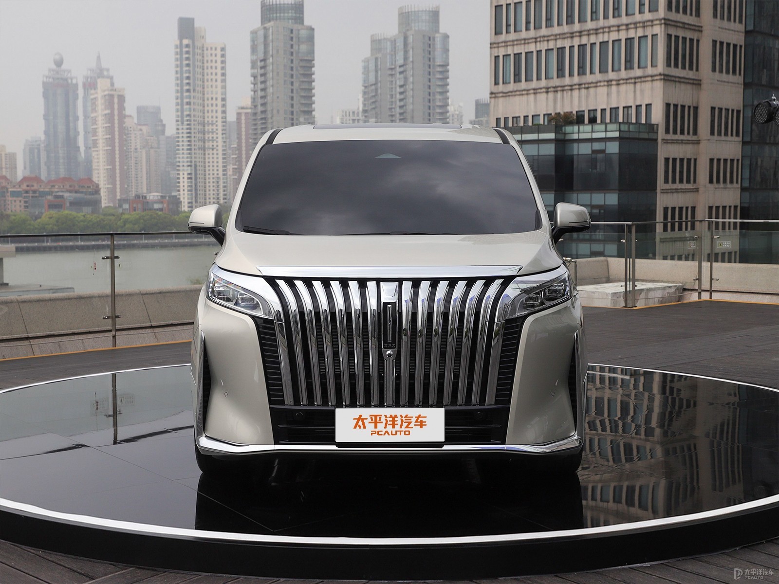 品牌旗下首款mpv车型 魏牌高山实车亮相-新浪汽车