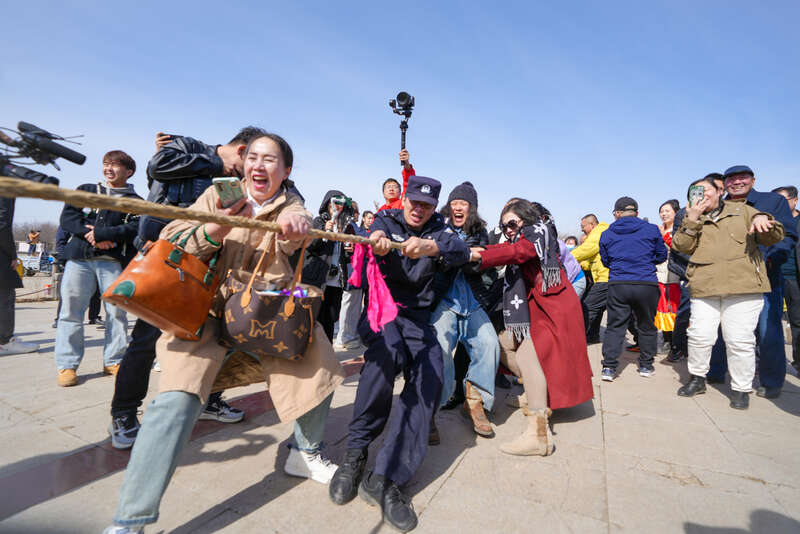 内蒙古额尔古纳:俄罗斯族群众欢庆巴斯克节|内蒙古|边境_新浪新闻