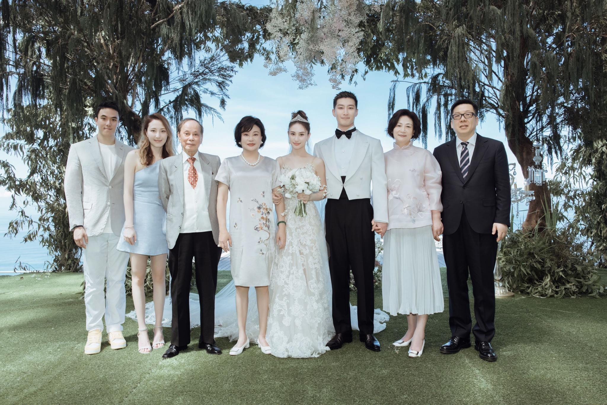 窦骁何超莲官宣婚礼##窦骁何超莲婚礼现场图##窦骁[超话]##何超莲